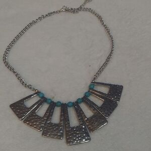 6/$10 Paparazzi Silver and Turquoise Geometric Necklace